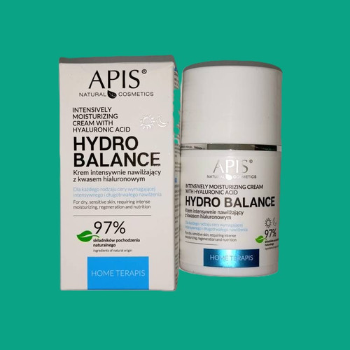 کرم آبرسان APIS Hydro Balance شامل هیالورونیک اسید، سرامید و عصاره چای سبز